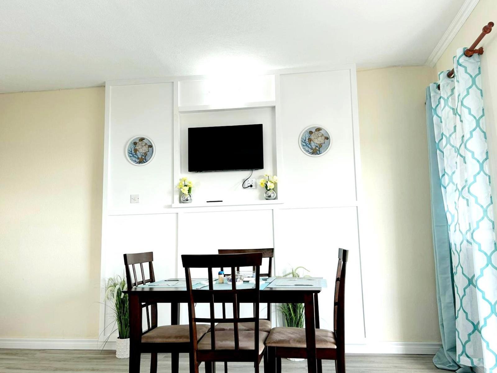 Ocean Bliss Apartments Christ Church Esterno foto