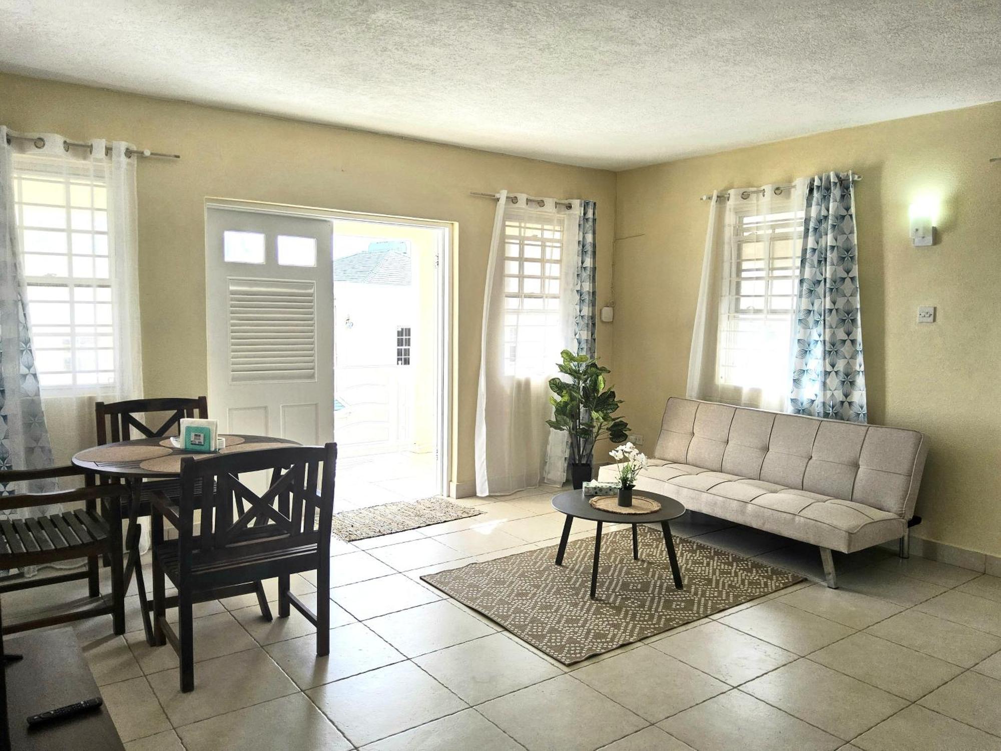 Ocean Bliss Apartments Christ Church Esterno foto